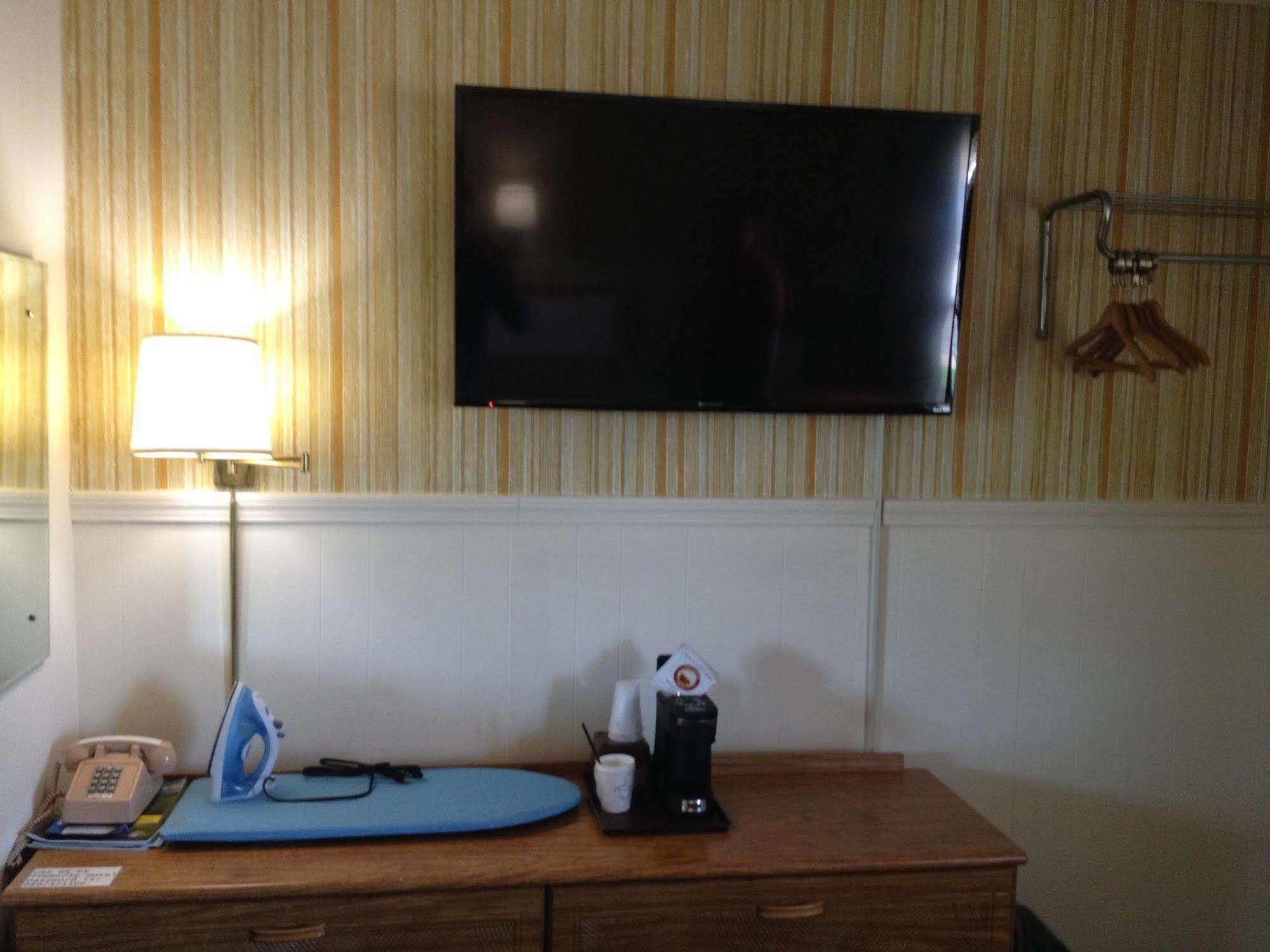 Timberly Motel ゲイロード エクステリア 写真