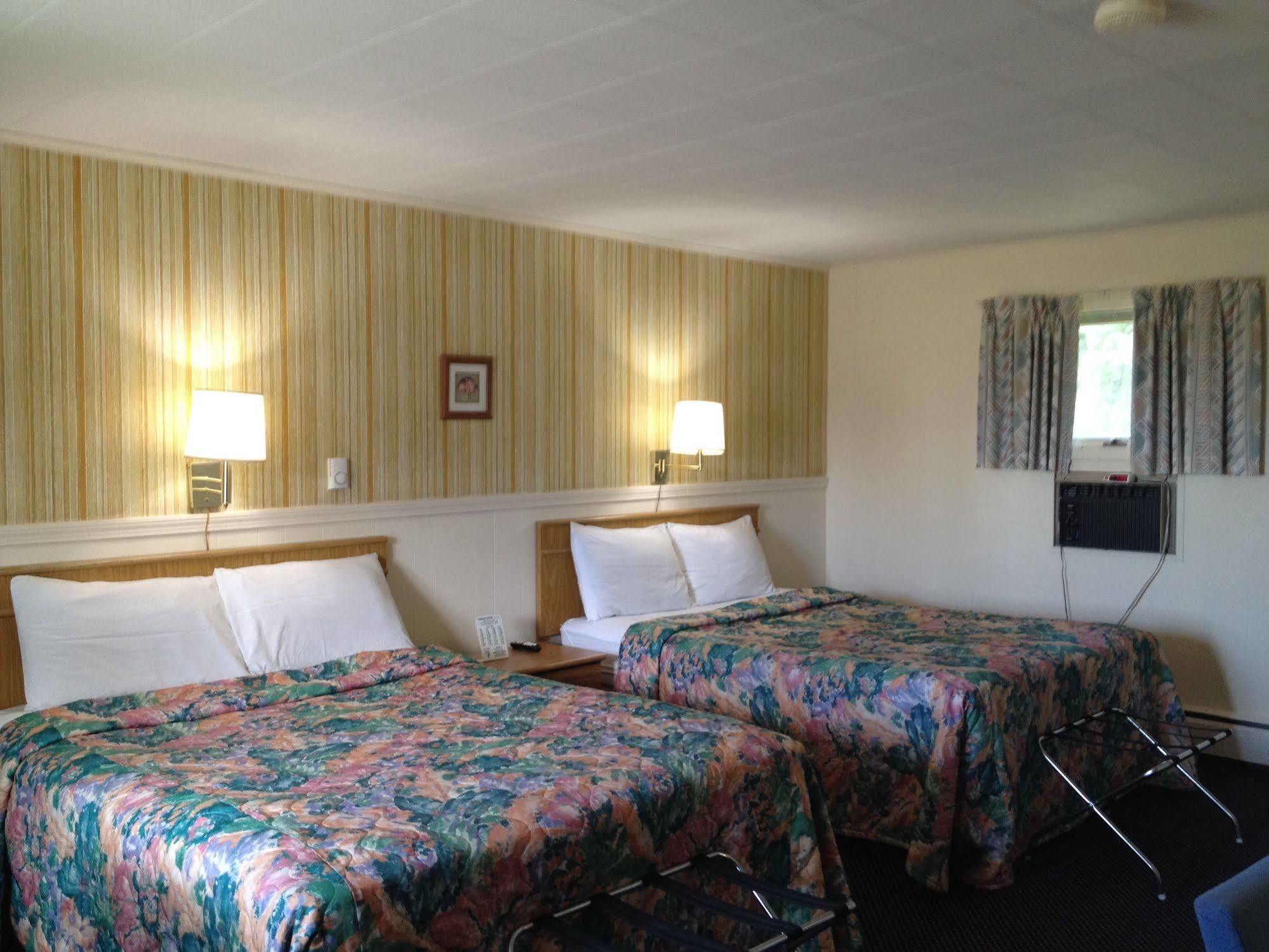 Timberly Motel ゲイロード エクステリア 写真